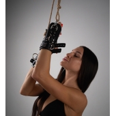 Черные высокие кожаные наручники для подвешивания - Crazy Handmade - купить с доставкой в Нефтекамске Черные высокие кожаные наручники для подвешивания - Crazy Handmade - купить с доставкой в Нефтекамске