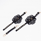 Черный фигурные оковы с золотистой фурнитурой - Crazy Handmade - купить с доставкой в Нефтекамске Черный фигурные оковы с золотистой фурнитурой - Crazy Handmade - купить с доставкой в Нефтекамске