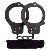 Чёрные наручники из листового металла в комплекте с веревкой BONDX METAL CUFFS LOVE ROPE SET - Dream Toys - купить с доставкой в Нефтекамске