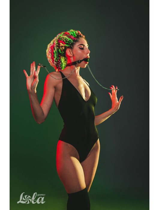 Силиконовый кляп-шар Hentai с зажимами на соски - Lola Games - купить с доставкой в Нефтекамске